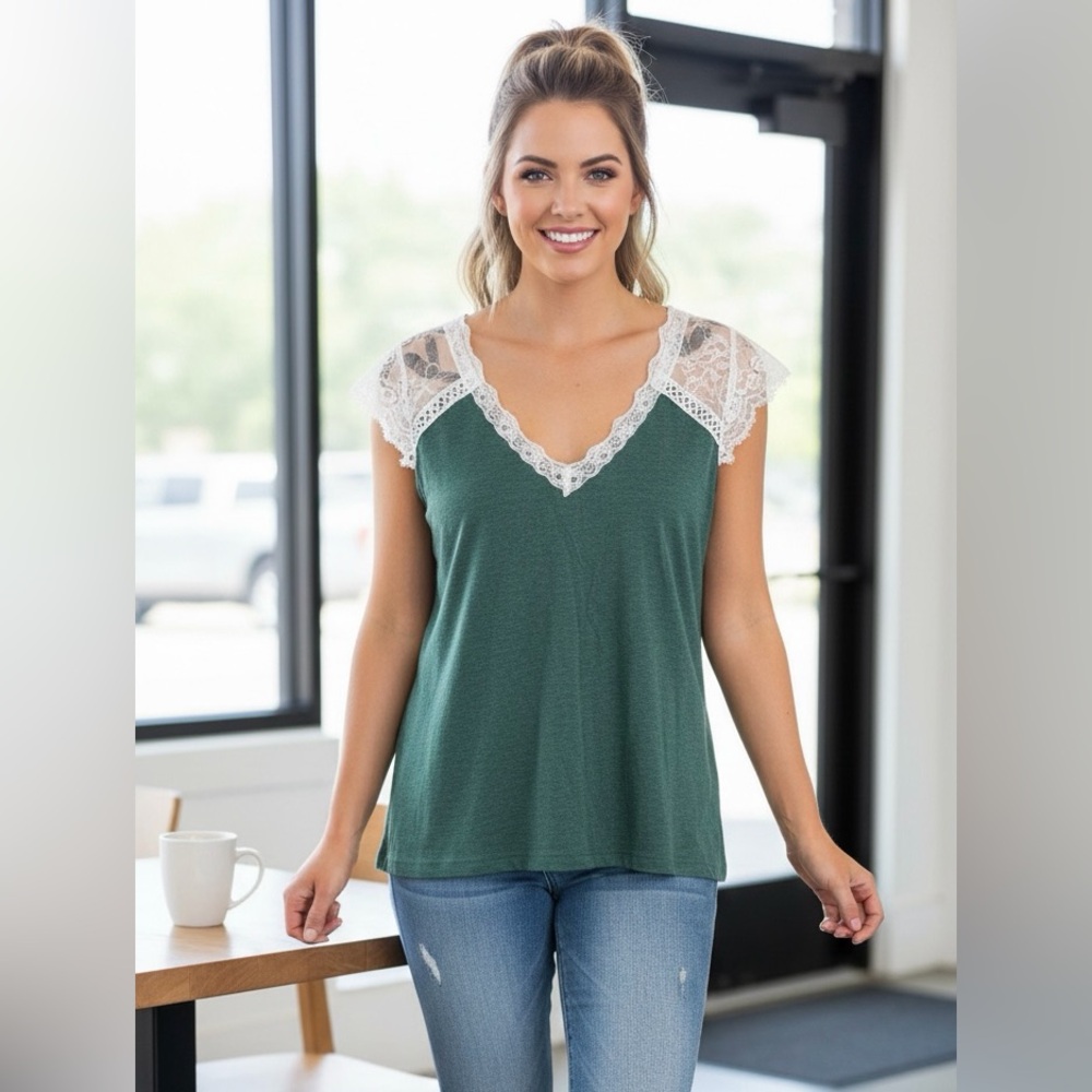 NON BRANDED BOUTIQUE DARK GREEN LACE V-NECK TOP